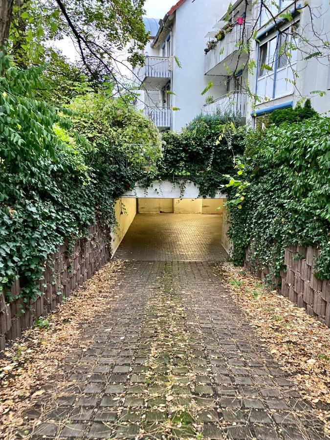 Wohlfuehl-Apartment Mit Kostenfreier Tiefgarage, Wifi & Terrasse 莱比锡 外观 照片